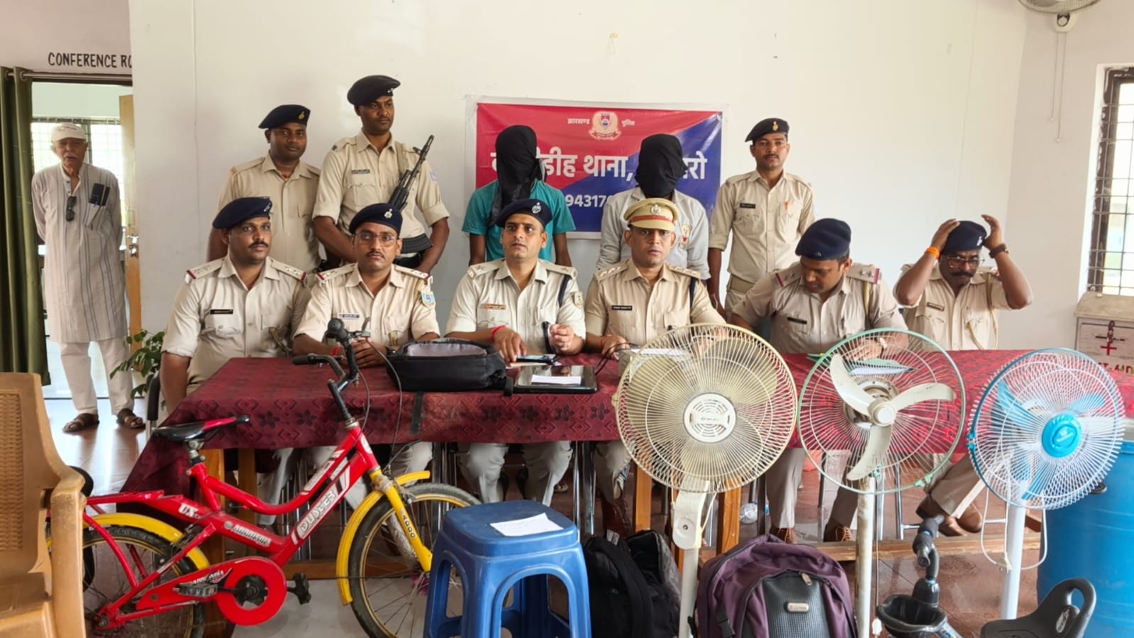 बंद घर का निशाना बनाने वाला मास्टरमाइंड चोर और उसका साथी गिरफ्तार,सामान बरामद