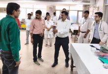 अपर जिलाधिकारी आपूर्ति के द्वारा स्वरूपरानी हॉस्पिटल का किया गया निरीक्षण, व्यवस्थाओं के सम्बंध में दिए आवश्यक दिशा-निर्देश