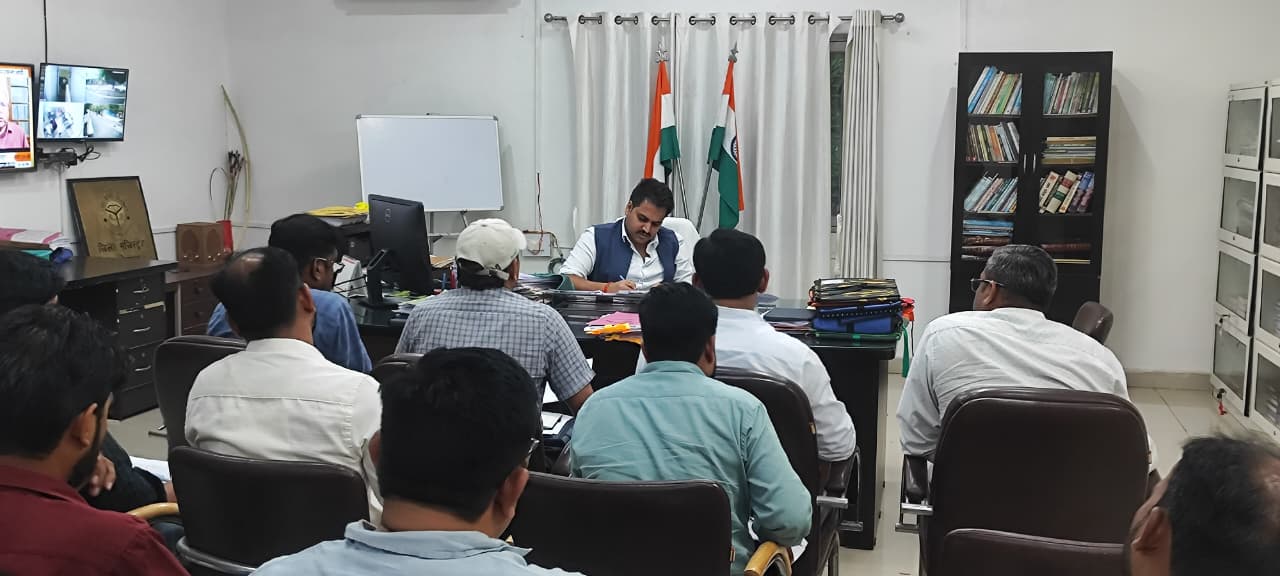खरीफ अभियान-2026: 1482.75 मीट्रिक टन यूरिया आवंटित, कालाबाजारी पर होगी सख्त कार्रवाई खरीफ अभियान-2026: 1482.75 मीट्रिक टन यूरिया आवंटित, कालाबाजारी पर होगी सख्त कार्रवाई