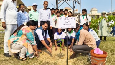 जिलाधिकारी ने अटल आवासीय विद्यालय गुरमुरा का किया औचक निरीक्षण