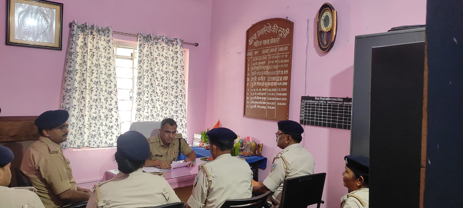 एसपी ने किया महिला थाना का औचक निरीक्षण,दिया गया दिशा – निर्देश एसपी ने किया महिला थाना का औचक निरीक्षण,दिया गया दिशा – निर्देश