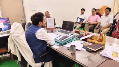 आईजीआरएस शिकायतों के गुणवत्तापूर्ण एवं समयबद्ध निस्तारण पर जिलाधिकारी ने की समीक्षा
