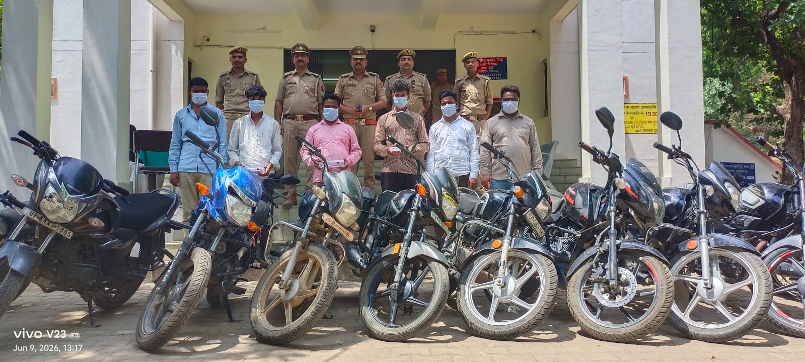 पुलिस की बड़ी कार्रवाई 6 जुआरी गिरफ्तार