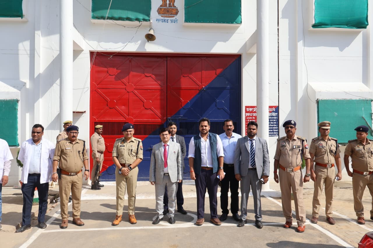 जिला कारागार गुरमा का जिला जज, जिलाधिकारी, सीजीएम, एवं पुलिस अधीक्षक सोनभद्र द्वारा आकस्मिक निरीक्षण जिला कारागार गुरमा का जिला जज, जिलाधिकारी, सीजीएम, एवं पुलिस अधीक्षक सोनभद्र द्वारा आकस्मिक निरीक्षण