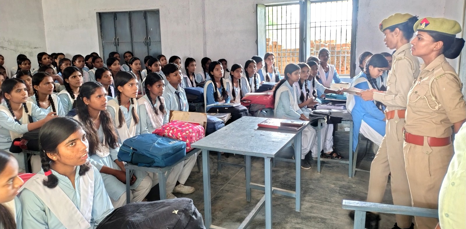 महिला सुरक्षा, सशक्तिकरण एवं साइबर अपराधों के प्रति जागरूकता कार्यक्रम आयोजित
