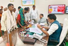 प्रतिदिन प्रातः 10 से 12 बजे तक अधिकारी कार्यालयों में बैठकर करें जनसुनवाई