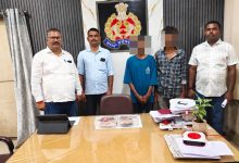 पुलिस ने चोरी की घटना का सफल अनावरण करते हुए दो बाल अपचारियों को संरक्षण में लिया, चोरी के सोने-चांदी के आभूषण बरामद