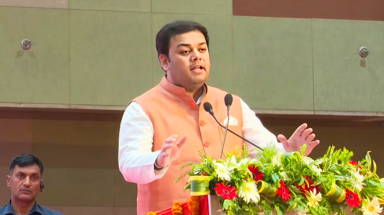 कैशलेस चिकित्सा से लेकर बीमा कवच तक काशी में शिक्षकों के कल्याण का नया अध्याय कैशलेस चिकित्सा से लेकर बीमा कवच तक काशी में शिक्षकों के कल्याण का नया अध्याय