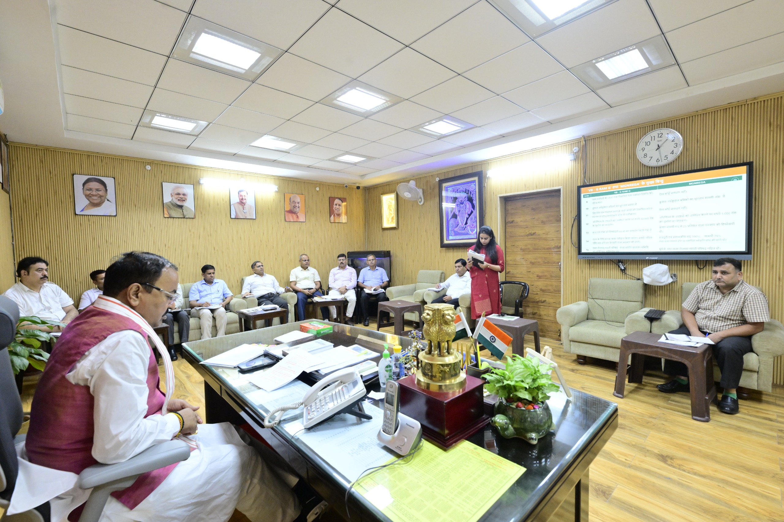 गांव की गलियां ग्रामीणों का हाईवे, जलनिकासी व अवस्थापना सुविधाएं हों मजबूत गांव की गलियां ग्रामीणों का हाईवे, जलनिकासी व अवस्थापना सुविधाएं हों मजबूत