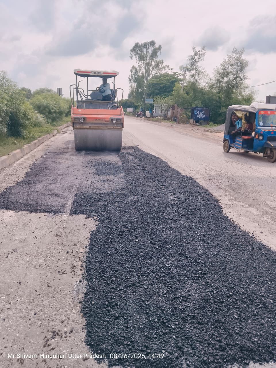 सड़क सुरक्षा समिति की बैठक में दिए गए निर्देशों के क्रम में विभिन्न मार्गों पर कार्य जारी सड़क सुरक्षा समिति की बैठक में दिए गए निर्देशों के क्रम में विभिन्न मार्गों पर कार्य जारी