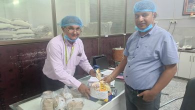 आटा में शैलखड़ी (राोप स्टोन) व चावल आदि की मिलावट की जॉच हेतु लैब को भेजा।
