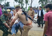 जिलाधिकारी एवं पुलिस अधीक्षक ने दिखाई संवेदनशीलता, सड़क दुर्घटना में घायल व्यक्ति को तत्काल पहुंचाया अस्पताल