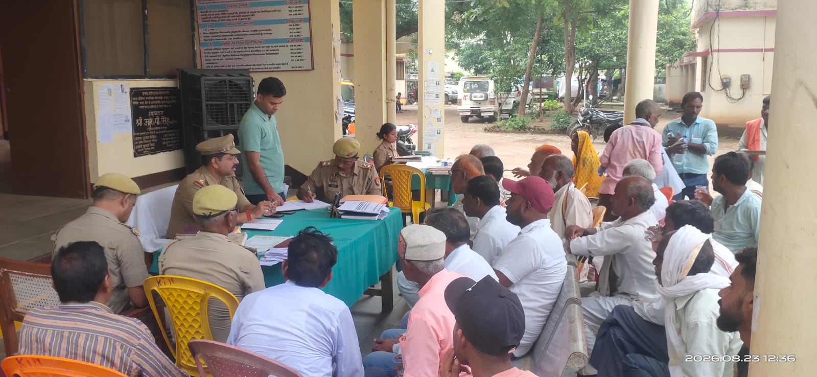 आगामी कृष्ण जन्माष्टमी एवं बारावफात पर्व के दृष्टिगत जनपद के समस्त थानों पर आयोजित हुई पीस कमेटी की बैठकें