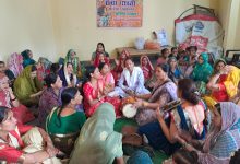 सेवा भारती द्वारा गर्भवती महिलाओं की गोद भराई कर बांटी सुपोषण सामग्री।