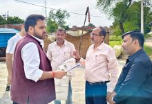 डीएम के स्थलीय निरीक्षण में खुली स्टाम्प शुल्क की गड़बड़ी, करीब रूपयंे 12 लाख की कमी मिली