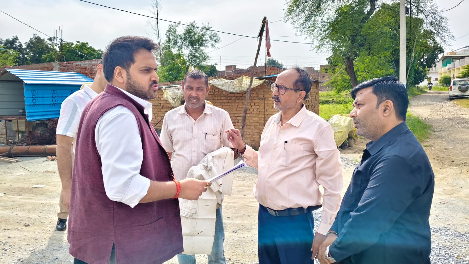डीएम के स्थलीय निरीक्षण में खुली स्टाम्प शुल्क की गड़बड़ी, करीब रूपयंे 12 लाख की कमी मिली डीएम के स्थलीय निरीक्षण में खुली स्टाम्प शुल्क की गड़बड़ी, करीब रूपयंे 12 लाख की कमी मिली