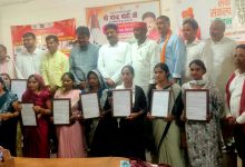 209 नवचयनित आंगनबाड़ी सहायिकाओं को वितरित हुए नियुक्ति पत्र