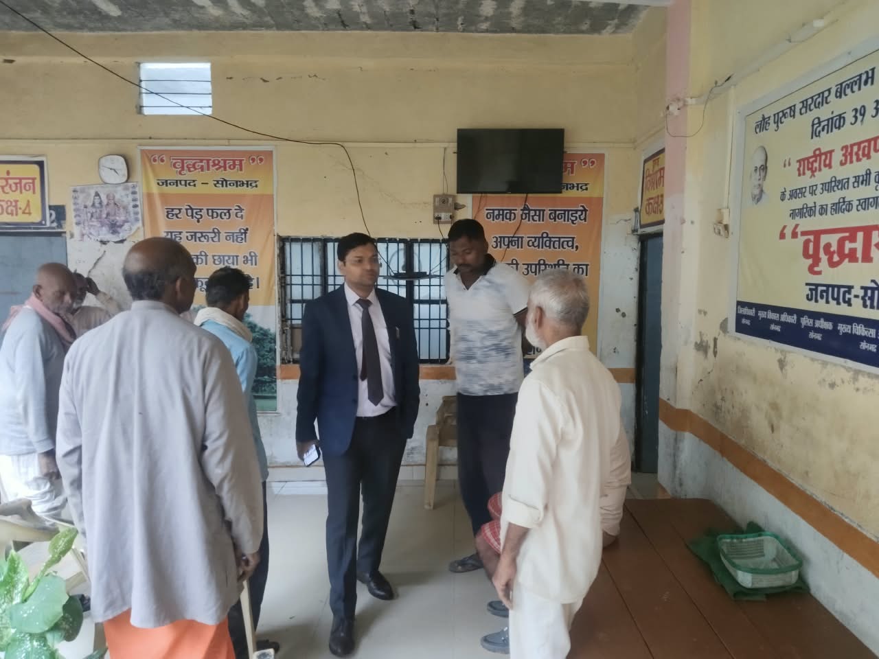 महिला कल्याण विभाग द्वारा संचालित वन स्टाप सेन्टर का निरीक्षण एवं विधिक जागरूकता शिविर का आयोजन महिला कल्याण विभाग द्वारा संचालित वन स्टाप सेन्टर का निरीक्षण एवं विधिक जागरूकता शिविर का आयोजन