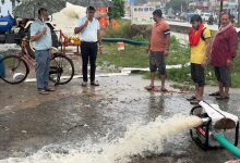 लगातार बारिश के कारण जल निकासी में आ रही बाधा, बारिश थमते ही कार्य में आएगी तेजी- जिलाधिकारी