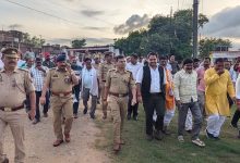 चोपन में सोन नदी किनारे बस्तियों का किया गया औचक निरीक्षण, सुरक्षा एवं सतर्कता व्यवस्थाओं का लिया गया जायजा