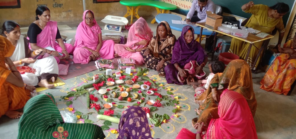 पोषण माह में बच्चों ने दिखाई रचनात्मक प्रतिभा, आंगनबाड़ी केंद्रों पर वितरित की गई चित्रकारी की किताबें पोषण माह में बच्चों ने दिखाई रचनात्मक प्रतिभा, आंगनबाड़ी केंद्रों पर वितरित की गई चित्रकारी की किताबें