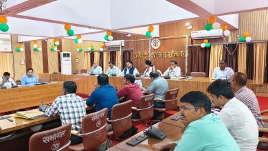 जिलाधिकारी ने कल सायं कलेक्ट्रेट सभागार में पांच प्रमुख सीएसआर कंपनियों के प्रतिनिधियों के साथ की बैठक