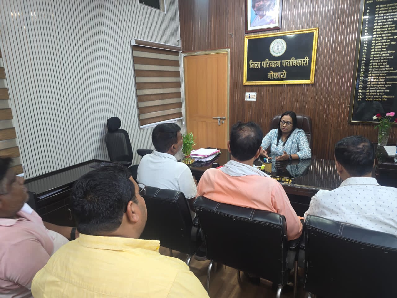 सड़क पर किसी भी ट्रक/भारी वाहन की नहीं होगी पार्किंग, परिवहन पदाधिकारी ने जारी किया दिशा-निर्देश 