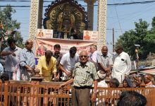 पितृपक्ष की एकादशी पर अग्रसेन चौक मुरार में हुआ प्रसादी वितरण।