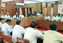 विधान परिषद स्नातक एवं शिक्षक निर्वाचन-2026 की तैयारियों को लेकर जिलाधिकारी ने की समीक्षा