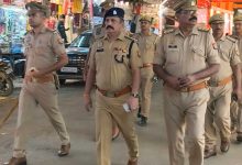नवरात्रि/दुर्गा पूजा पर्व के दृष्टिगत सोनभद्र पुलिस अलर्ट, दुर्गा पूजा पंडालों एवं मंदिरों का निरीक्षण कर सुरक्षा व्यवस्था का लिया गया जायजा